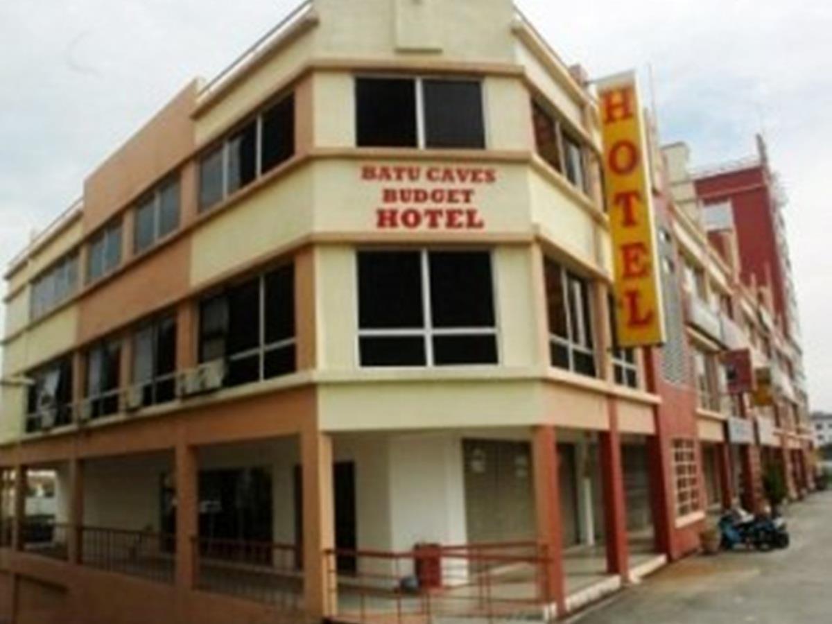 New Wave Hotel Sdn Bhd - Medan Batu-grotten Buitenkant foto