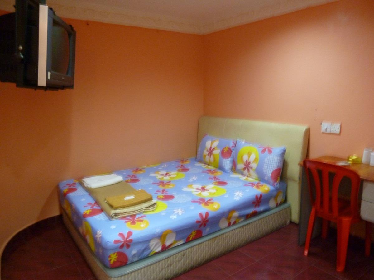 New Wave Hotel Sdn Bhd - Medan Batu-grotten Buitenkant foto